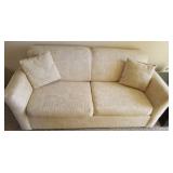 HPT001 Simmons Maxipedic Hide-A-Bed Plush Loveseat