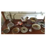 HPT044 Brass & Ceramic Dishes & Figurines & Frogs