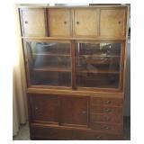 HPT060 Vintage Solid Wood Display Cabinet