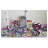 DWT073 Girl Toys, Fast Food, Easy Bake Oven & More