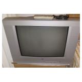 FKT057 Vintage 20" RCA CRT TV