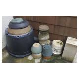 FKT066 Assortment of Plastic & Ceramic Pots & More
