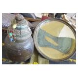 EKT064 Large Ceramic Plate and Urn