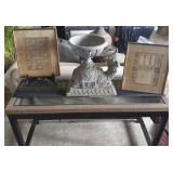 EKT074 Entry Table, Area Rug, Camel Planter and Other Décor