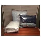 JYR013 Tommy Hilfiger Comforter, Pillows & More