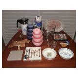 JYR031 Kitchen Lot - Containers, Corning Ware, Noritake