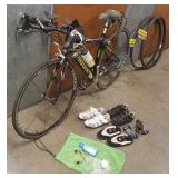 ABC110 GIANT Compact SL ALUX 6000 Series Road Bike