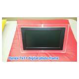 Digital photo frame