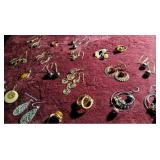 KIE082 - COSTUME JEWELRY