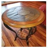 KIE091 -  BEAUTIFUL END TABLE