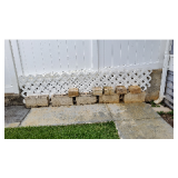 KIE114 - cement and lattice