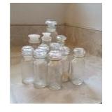 APM031 - GLASS APOTHECARY BOTTLES