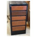 APM080 - WOODEN BEDROOM DRESSER