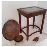 APM166 - 0riental side table and Brass