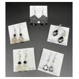 location Ready Mhh094 - Black And White Earrings 