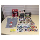MMT063 Baseball Cards, Books & Uniform
