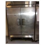 VFD003 - TRUE COMMERCIAL SIZED REFRIGERATOR MODEL T-49