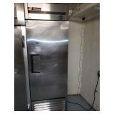 Vfd004 - True Manufacturing Model T-23 Commercial Refrigerator 83" h x 30" d x 27" w