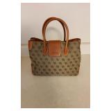 Pks012 - Authentic Dooney & Bourke 11" x 8.5" x 5" Hand Bag