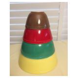 Amf007 Set Of Four Vintage Pyrex Nesting Mixing Bowls 