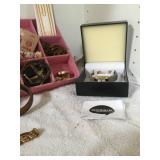 Ready IML144 - Costume Jewelry Lot Rings, Watches, Necklaces & More See Photos!