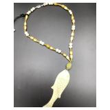 Iml722 - Myrna Lee Chang Hand-made Beaded Necklace w/Fish Pendent