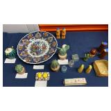 IML801 - Collectible Salt & Pepper Shakers, Antique Jars & More Vintage Kitchenware