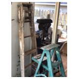 WWS056 - Dual Wood Ladders 43" and 72"