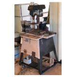 WWS059 - Delta Drill Press Model 11-950 Type 2 w/Rolling Wood/Metal Stand