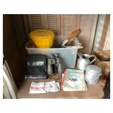 Psm074 Plastic Bin Full Of Various Household Goods