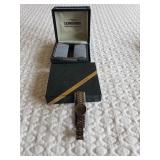 AAE065 - Vintage Ladies