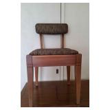 Kve003 Vintage 1975 Singer Sewing Machine Storage Chair
