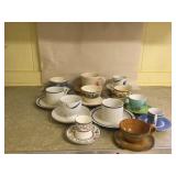 Kve057 Wedgwood, Dansk & More Collectible Cups And Saucers