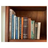 Wle022 Selection of Hawaii/Hawaiiana Hard & Soft Cover Books