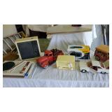 WLE107 - Vintage Car Models, Radio, RCA Phonograph