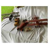 WLE121- Vintage Model Cars And Planes