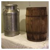 WLE180 - Collectible Meadow Gold Hawaii Milk Can & Wood Barrel