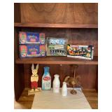 Wle198 Vintage Christmas Lights in Original Boxes & Other Decor