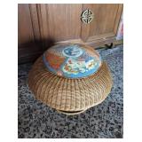 Awp032 Round Woven Ottoman w/Cushion