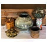 AWP060 - Vintage Decorative Containers & Vases