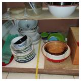 AWP243 - Kitchen Mystery Lot