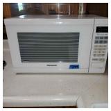 AWP244 - Panasonic Inverter Microwave Oven