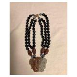 Awp409 Myrna Lee? Carved Jade Pendant Beaded Necklace As Is