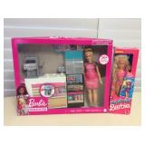 Mms107 Barbie Coffee Shop & Vintage Skipper Doll