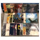 MTS120 - 23 VINTAGE POP/VOCAL/MUSICAL VINYL LPS