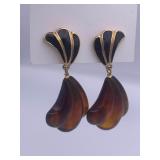 MSS205-Pair If Myrna Lee Chang Lucite Earrings 