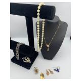 MSS322-Interesting Costume Jewelry Lot