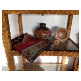 KKE021 Ethnic Pottery & Placemats