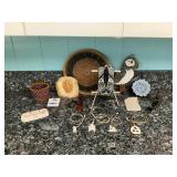 KKE070 Ethnic Collectibles From Around The World