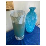KKE073- Pair Of Artsy Glass Vases